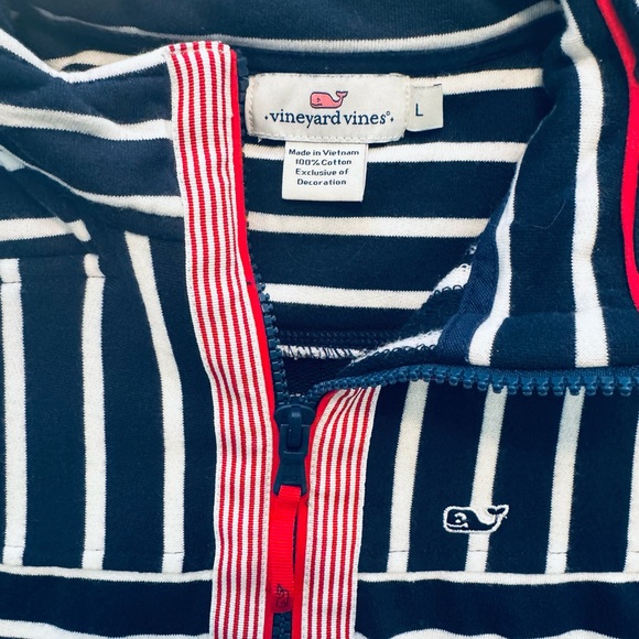 Vineyard Vines Quarter Zip -Size L - Picture 2 of 3